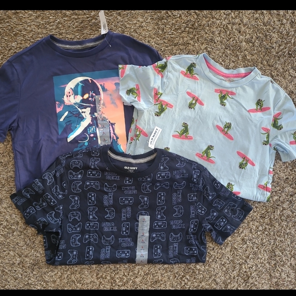 Bundle Of Graphic T-Shirts